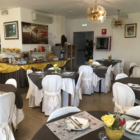 Hotel Fucsia Riccione