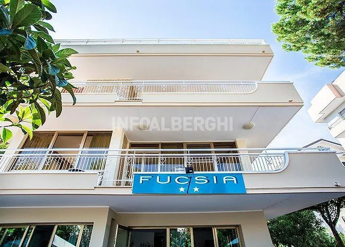 Hotell Fucsia 2*