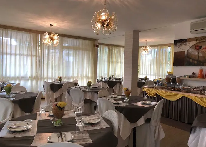 Otel Fucsia Riccione