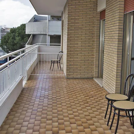 Otel Fucsia 2*