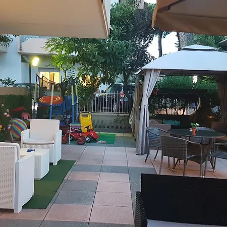 Fucsia Ξενοδοχείο Ριτσιόνε