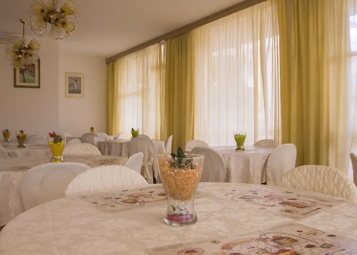 Fucsia 2* リッチョーネ